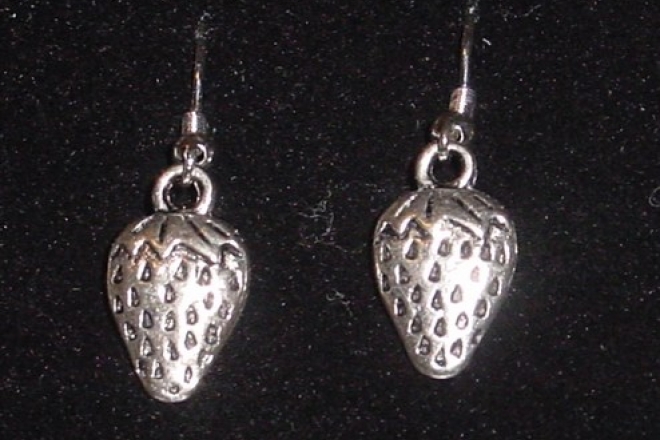 Strawberry - Pierced - Dangle - Earrings - Silver